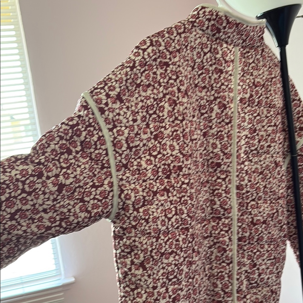 Floral Quilted Jacket - red and White - Picture 2 of 4